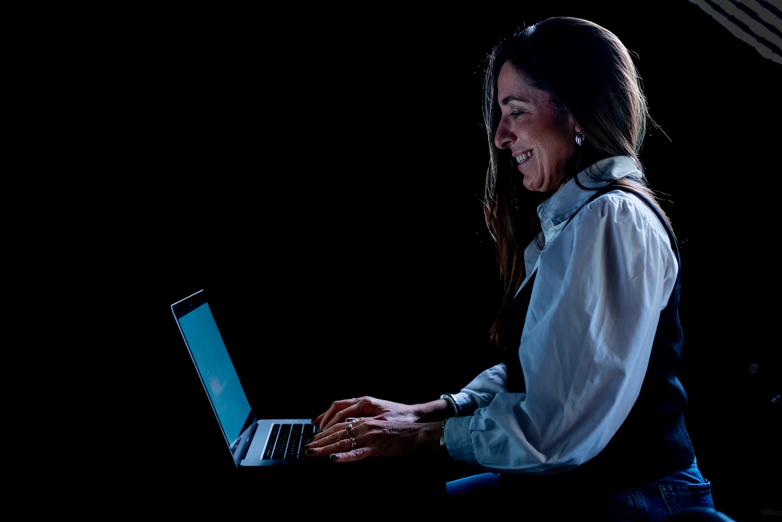 Carina Aristondo trabajando en el diagnóstico de una organización